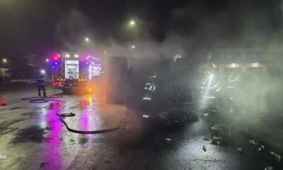 Ce a cauzat incendiul care a distrus complet un microbuz în Arad?  - Stiri Resita