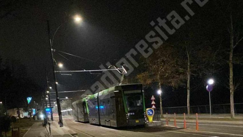 Ce impact a avut întreruperea curentului asupra tramvaielor din Reşiţa?  - Stiri Resita