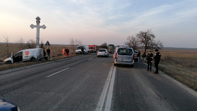 Ce s-a întâmplat în accidentul cu trei mașini pe drumul Timișoara-Arad?