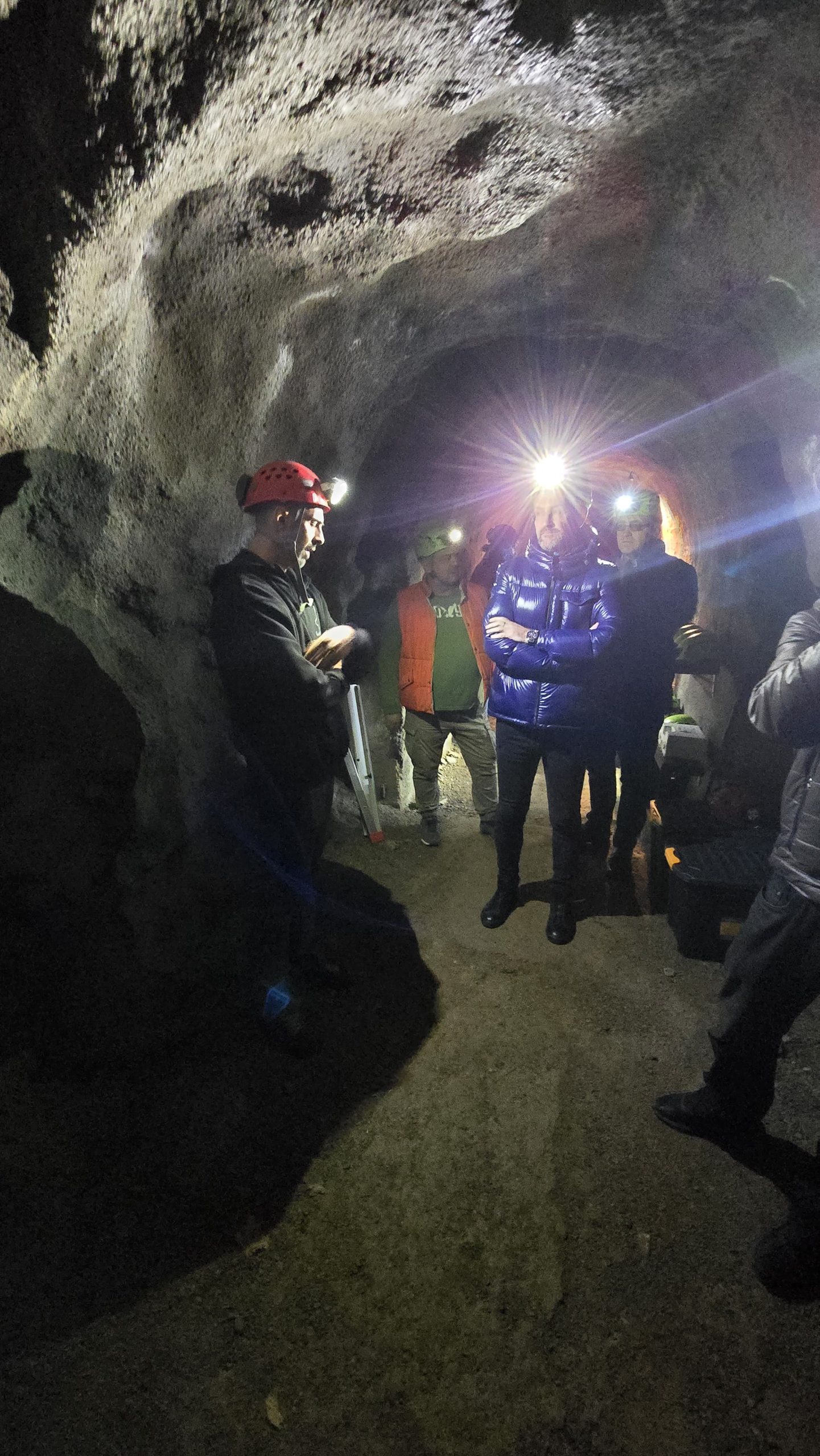 Ați vizitat Grota Ursului din Moneasa, cea mai lungă peșteră din Arad? (foto)