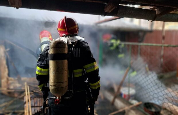 Ce bilanț dramatic a avut ISU Caraș-Severin de Paște, cu incendii și accidente?  - Stiri Resita