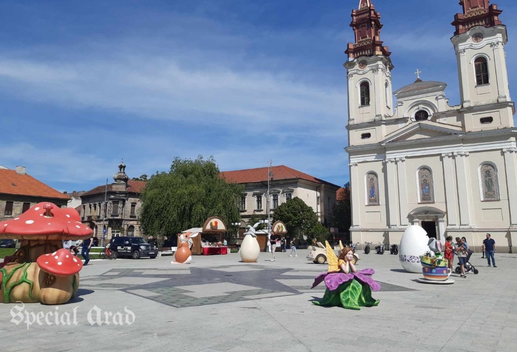 Ce restricții de circulație vor fi în Piața Catedralei de Paști?