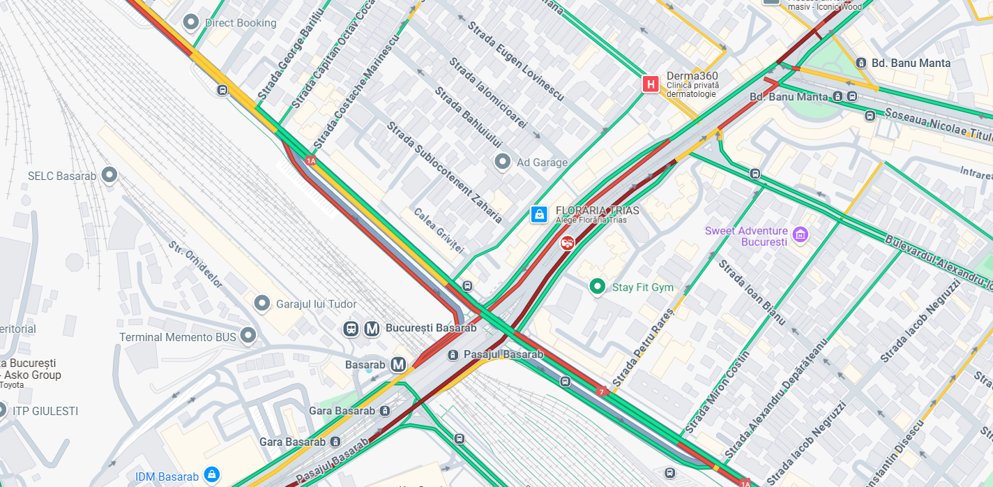Ce s-a întâmplat la Pasajul Basarab? Accident cu 4 mașini pe ruta spre Banu Manta!