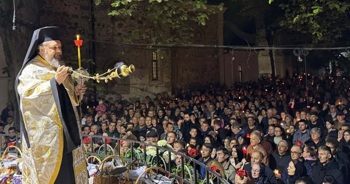 Cum au celebrat arădenii Învierea lui Hristos și au luat Lumină? Vezi aici!