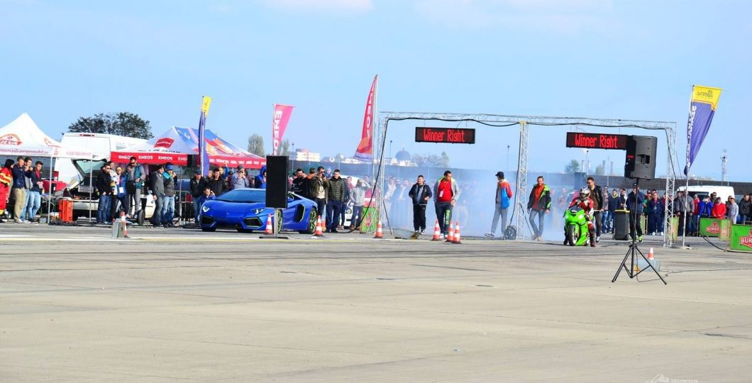 Ești gata pentru Motoare turate la aeroport? Campionatul Național de Drag Racing revine!