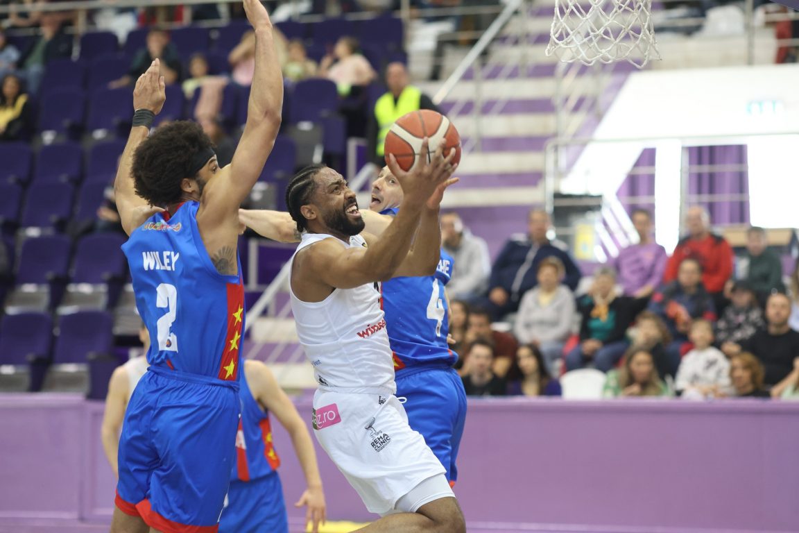 SCM Timișoara a obținut o victorie crucială în fața Stelei, dar la ce cost?