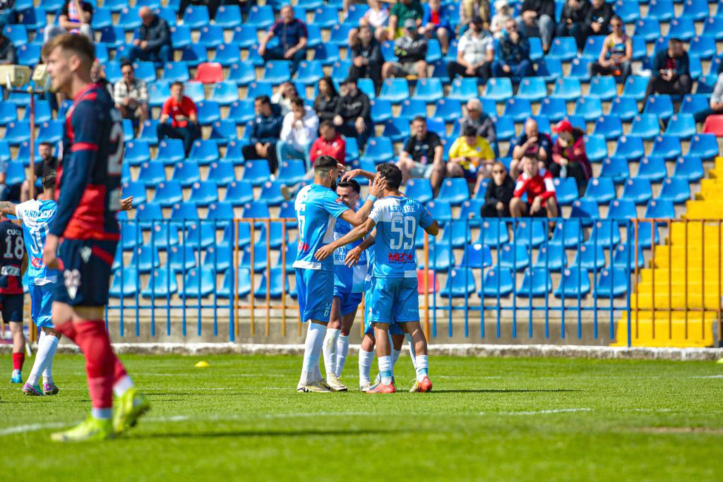 „Ce succes surprinzător ne așteaptă la noua deplasare?”