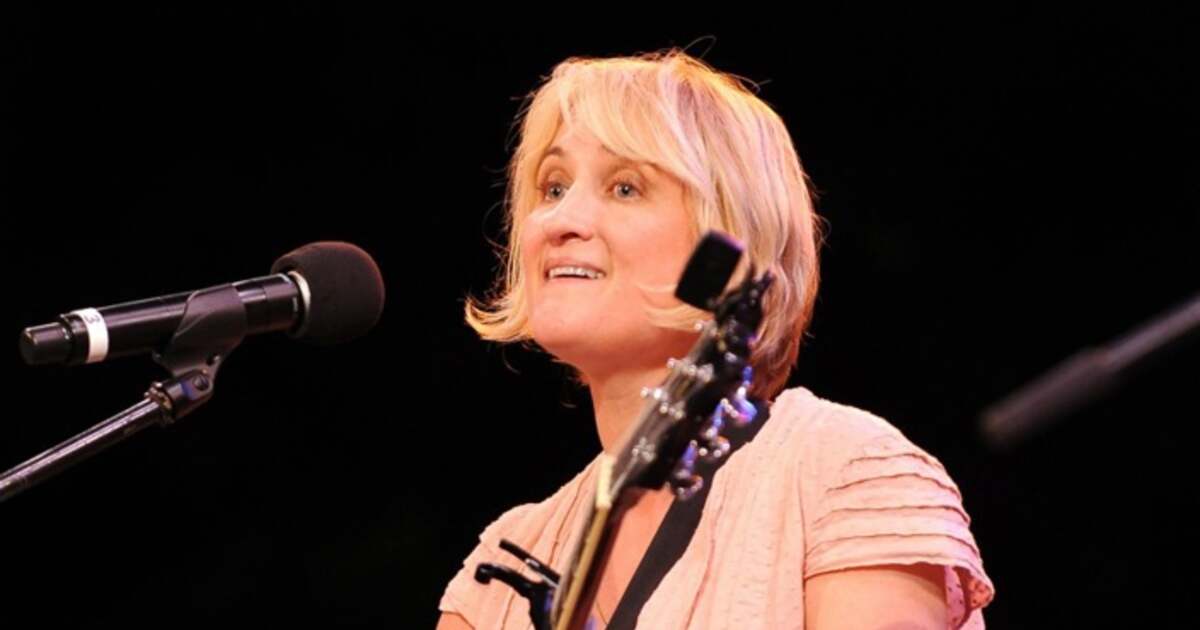 Ce s-a întâmplat cu muziciana Jill Sobule, autoarea hitului „I Kissed a Girl”?