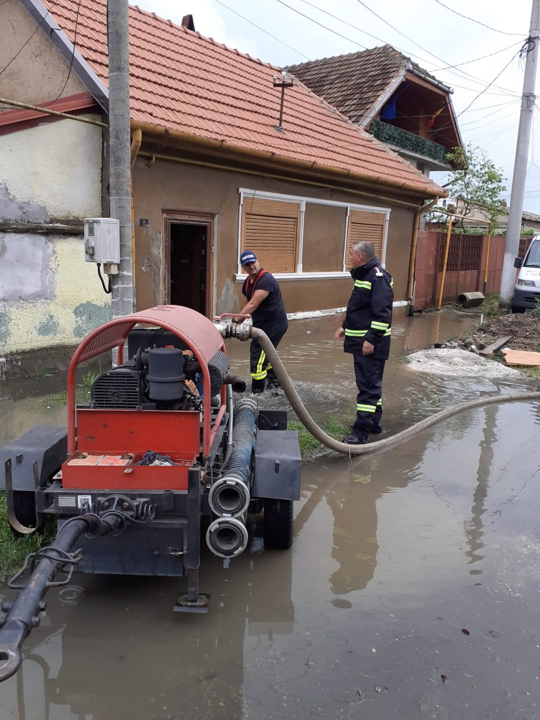 Cum a afectat furtuna din Caraș-Severin gospodăriile și infrastructura locală?  - Stiri Resita