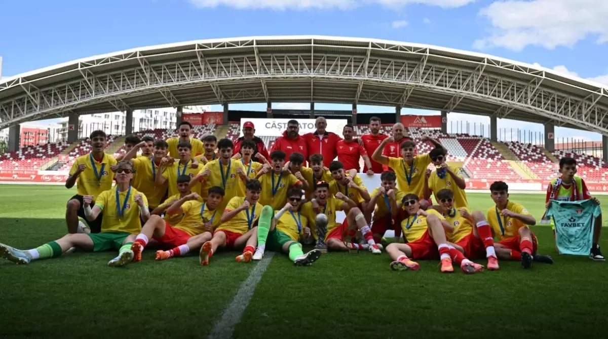 Cum au reușit albaiulienii Răzvan Cutean și Robert Baba să câștige Supercupa U17?