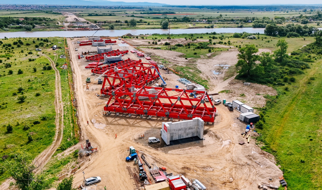 Cum avansează construcția noului pod peste Mureș în zona Timișoara–Arad?