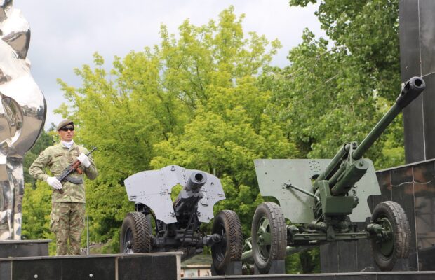 Cum și-a omagiat Reșița eroii printr-un ceremonial religios și militar?  - Stiri Resita