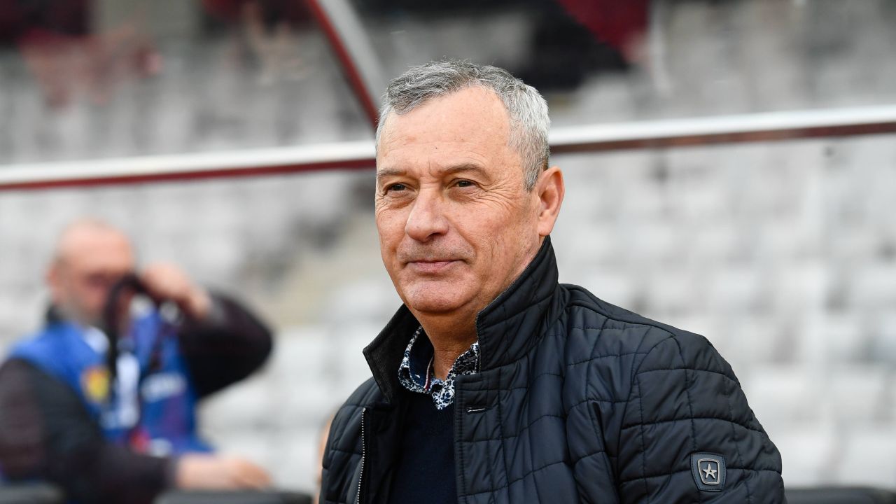 Mircea Rednic va rămâne la UTA Arad după sezon? Aflați răspunsul!
