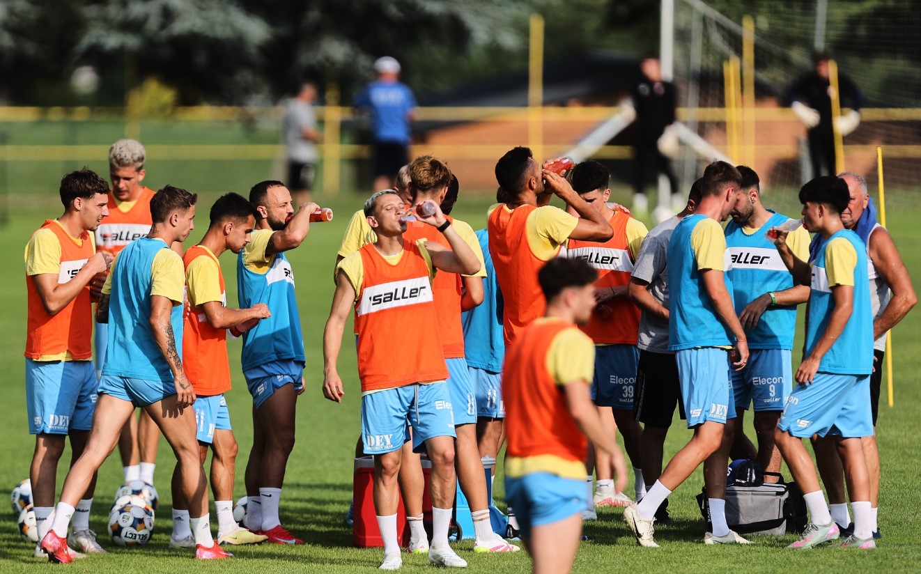 A reușit Adrian Mihalcea să impresioneze cu juniorii în prima sa înfrângere la UTA?