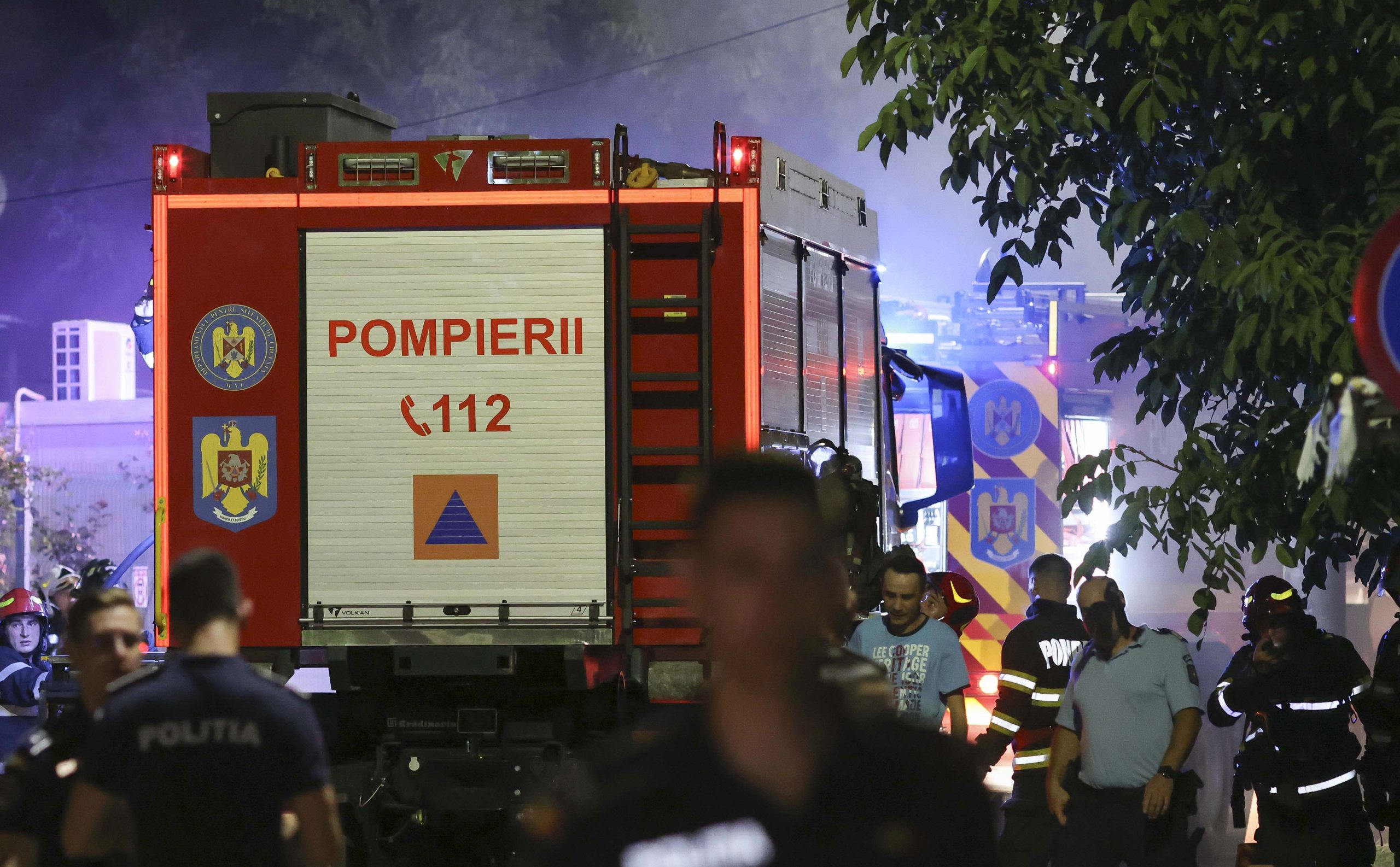 Ce a dus la incendiul devastator la o locuință socială din Arad?