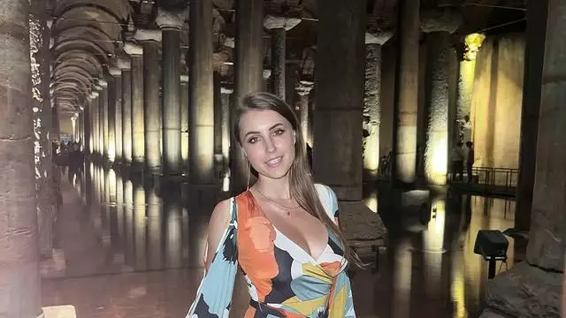 Ce a dus la moartea a două persoane și la sute de arestări în Franța?