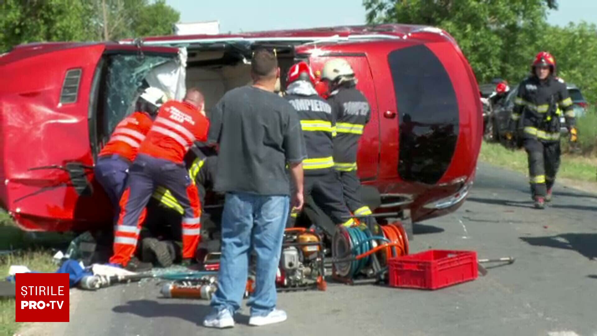 Ce aventură a trăit o șoferiță din Arad după un accident cu patru răniți?