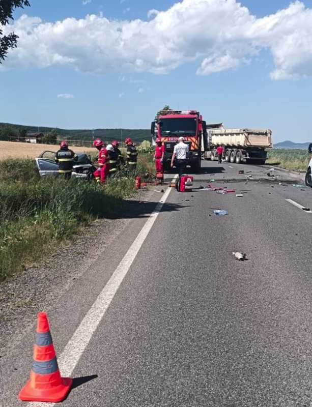 Ce s-a întâmplat în accidentul mortal de pe DN 1 din Alba?