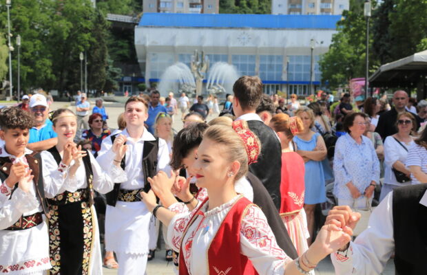 Cum au sărbătorit cărășenii Ziua Banatului Montan cu un spectacol folcloric de excepție?  - Stiri Resita