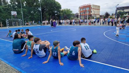 Cum au transformat asociațiile din Constanța bălăriile în terenuri de sport?