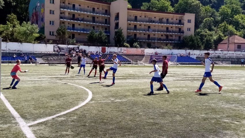 Cum se va celebra memoria profesorului Dan Firițeanu prin fotbalul juvenil în Valea Domanului?  - Stiri Resita