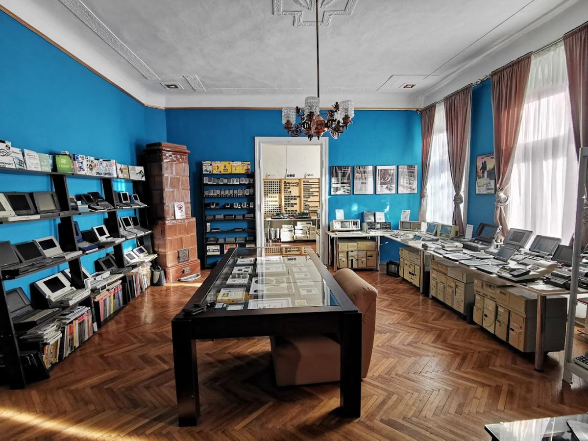 „Ce se ascunde în „Retro IT”, muzeul neobișnuit din Arad?”