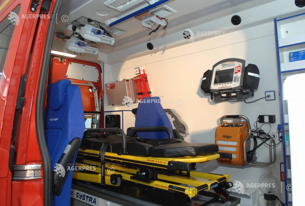 Accident la Iacobești: Ce s-a întâmplat între un autocamion și un microbuz?