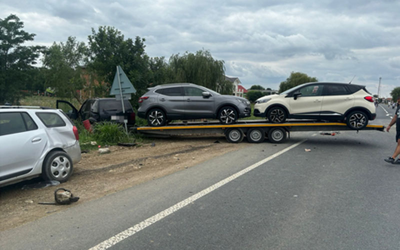 Ce s-a întâmplat în accidentul grav de lângă Lugoj cu mașina de poliție răsturnată?