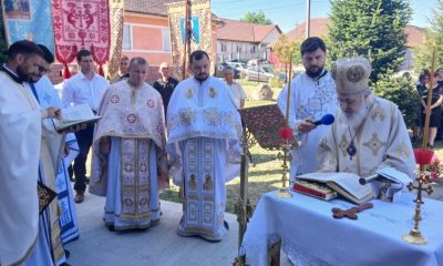 Ce simbolizează sfințirea unei biserici de către Arhiepiscopul Timotei în Arad?