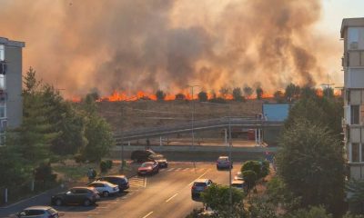 Există pericolul ca incendiile să se extindă la clădirile și mașinile din zonă?