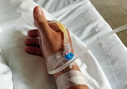 „Ce a spus vedeta despre externarea sa cu ghips și contuzii?”