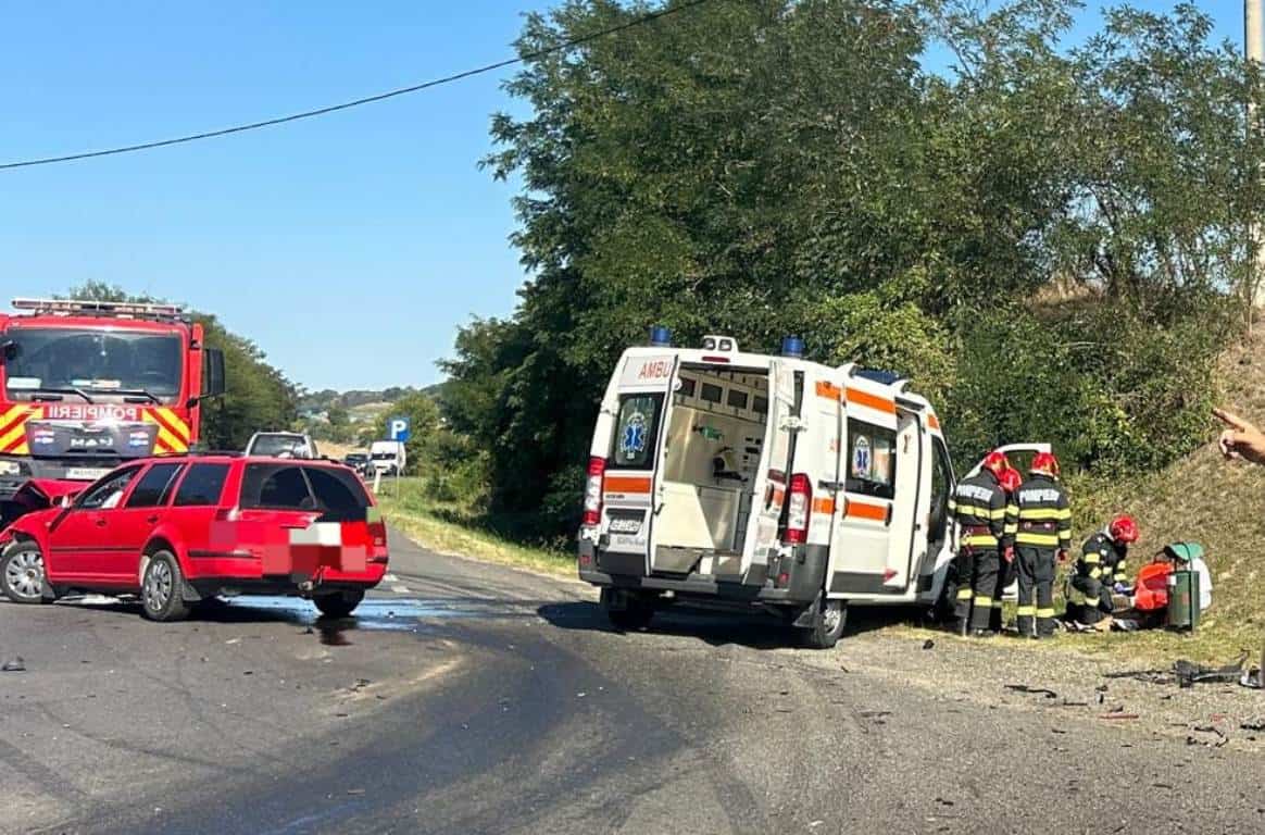 Accident grav pe DN 7: Ce s-a întâmplat la Tărtăria și cine a fost rănit?