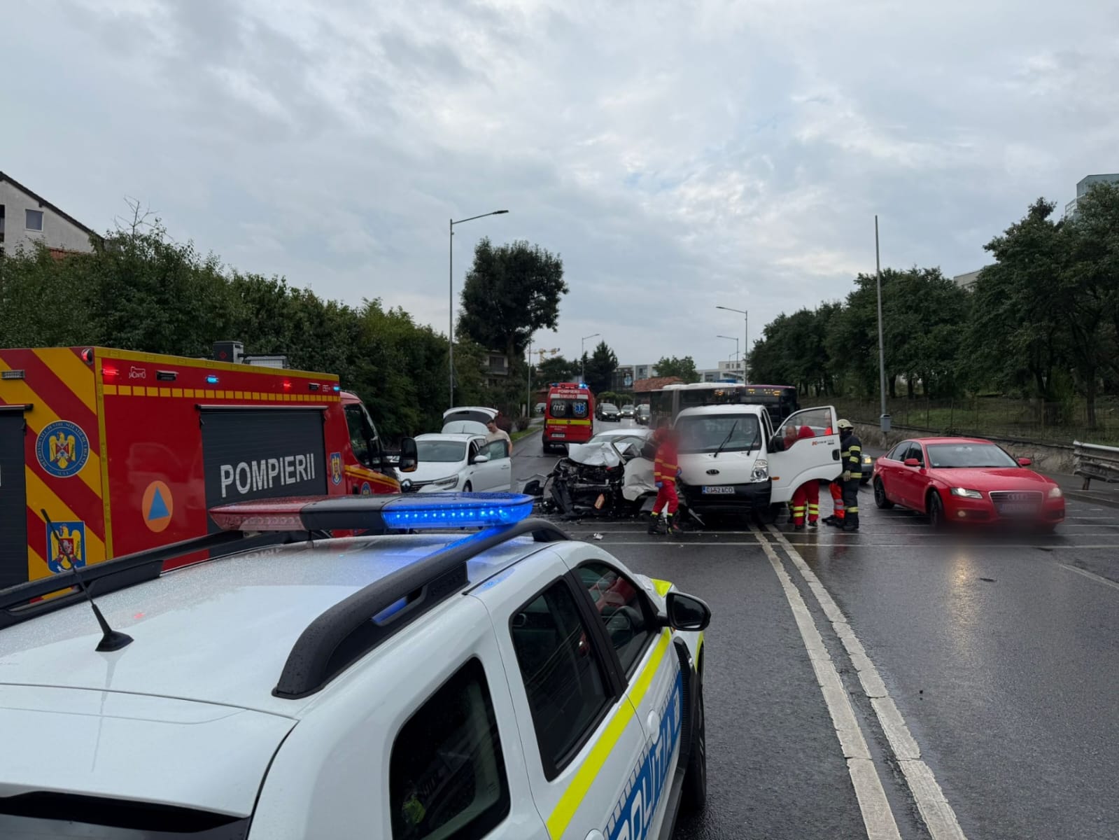 Ce s-a întâmplat pe Calea Turzii? Trei răniți, doi în stare gravă, astăzi!