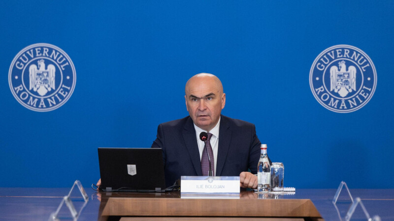 Ce s-a întâmplat în Hunedoara? Trei răniți și un șofer încarcerat într-un accident!