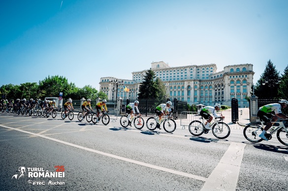 Cum a fost sărbătoarea ciclistă din centrul Capitalei la finalul Turului României?