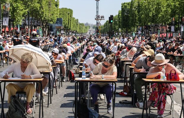 Visezi să participi la „Marea dictare”? Începe înscrierea în Timișoara!