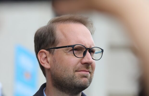 „Cum poate să fie atât de mare salariul directorului SaluT de 35.000 de lei?”  - Stiri Resita