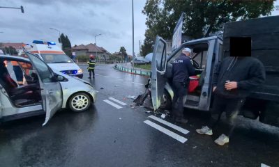 Ce s-a întâmplat pe B-dul Încoronării din Alba Iulia? Accident cu două mașini!