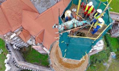 Va fi restaurată statuia lui Iancu de Hunedoara de la Castelul Corvinilor cu fonduri europene?