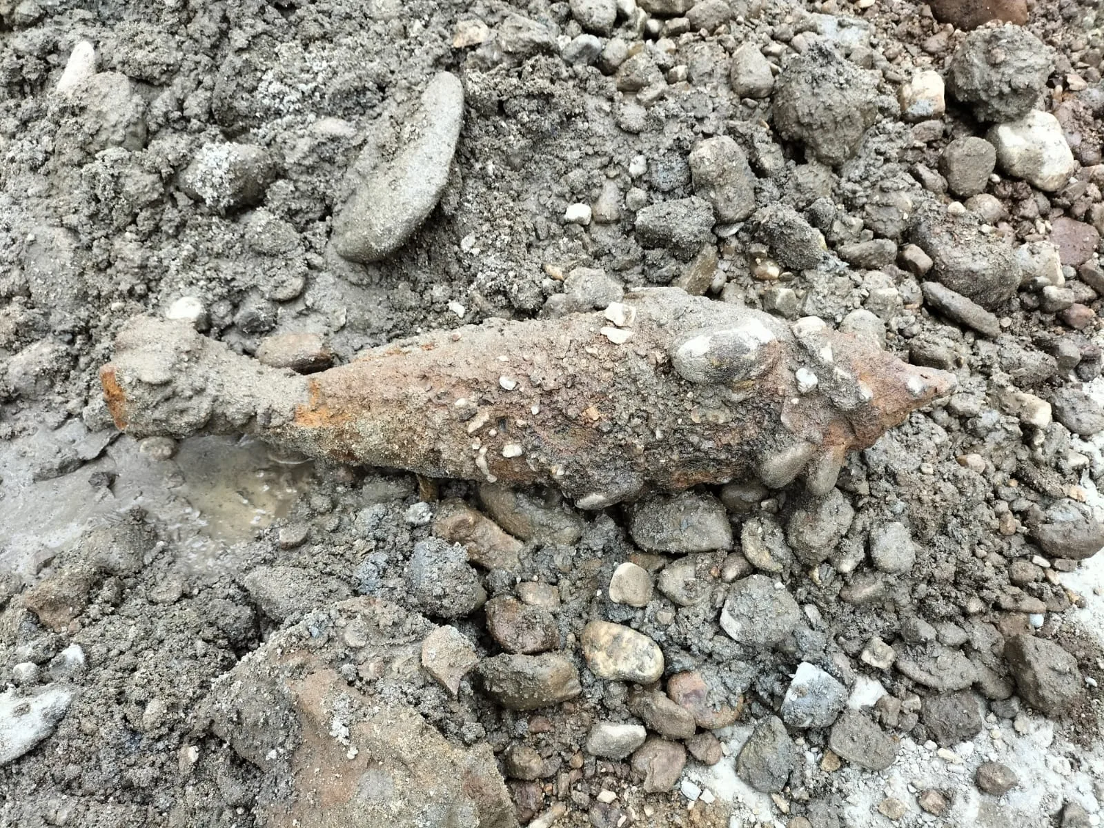 Ce bombe au fost descoperite la Reșița în timpul lucrărilor de canalizare?  - Stiri Resita