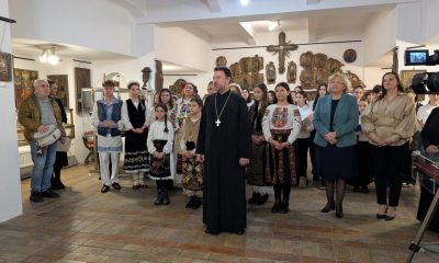 Ce icoane pe sticlă au expus elevii de la Palatul Copiilor Timișoara la Mitropolia Banatului?