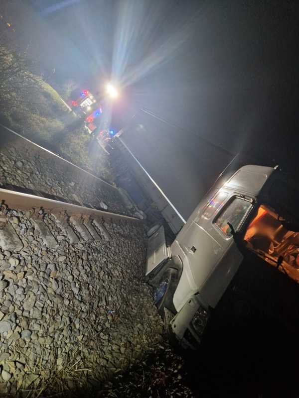 Ce s-a întâmplat în Apoldu de Jos? Traficul feroviar e oprit după un accident!