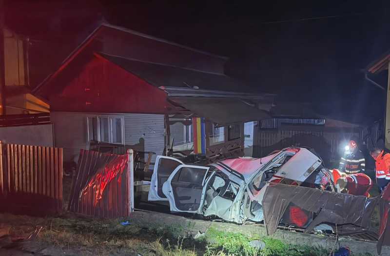 Ce s-a întâmplat în Molid? Un mort și un rănit într-un grav accident rutier!
