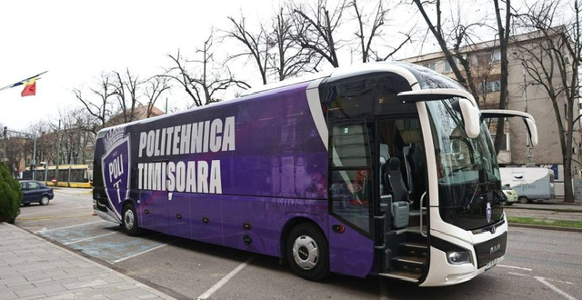 Ce aspecte uimitoare are noul autocar modern pentru echipă? FOTO
