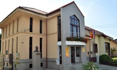 Ce surprize îți aduc expozițiile, colindele și serile de poveste de la Radio România Reșița?  - Stiri Resita