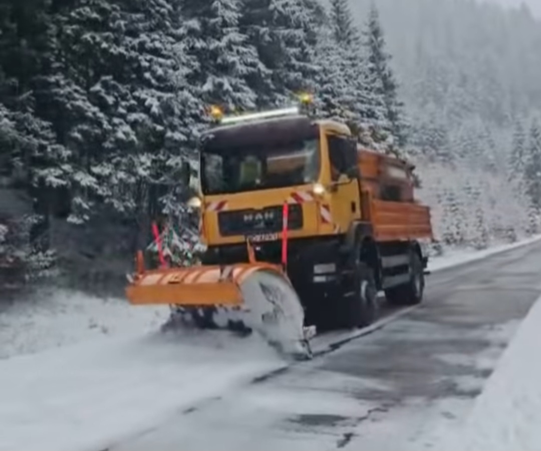 Este ninsorile din zona montană o provocare pentru drumarii din Timișoara?