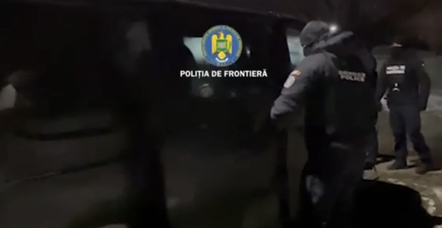 Ce rețineri și arestări preventive au avut loc în dosarul de trafic de migranți?