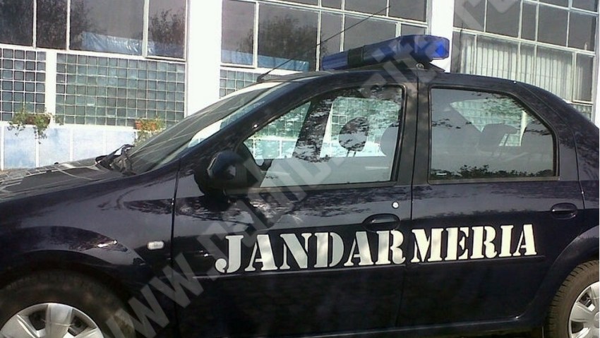 Cum asigură jandarmii cărășeni ordinea și siguranța publică de Bobotează?  - Stiri Resita