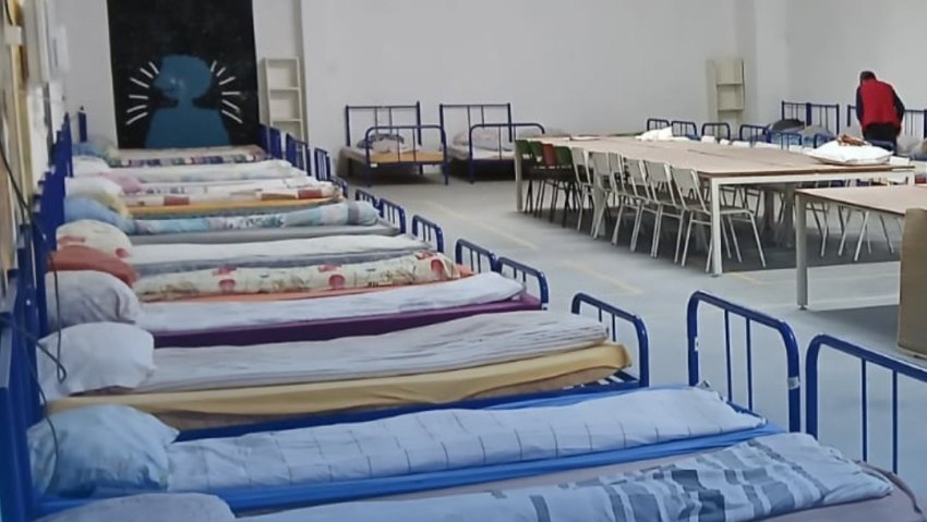 De ce centrele pentru persoanele fără adăpost din Timișoara sunt pline?